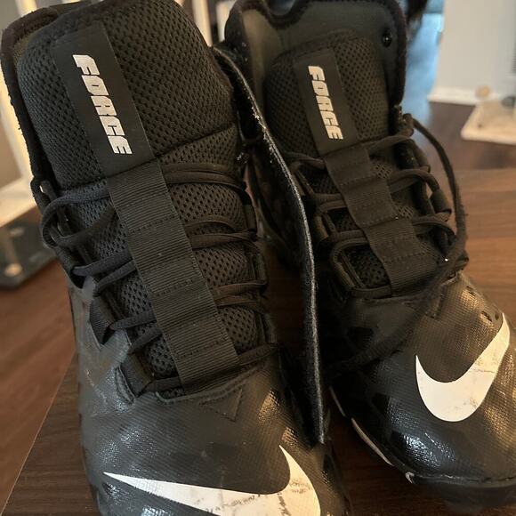 Nike Force Savage Shark 2 Cleats - Picture 8 of 8